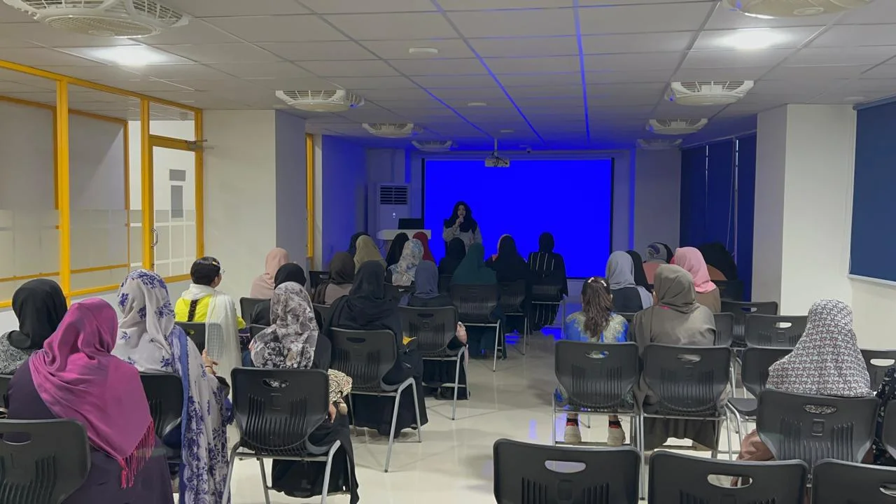 Aptech Metro Star Gate Personal Development Seminar